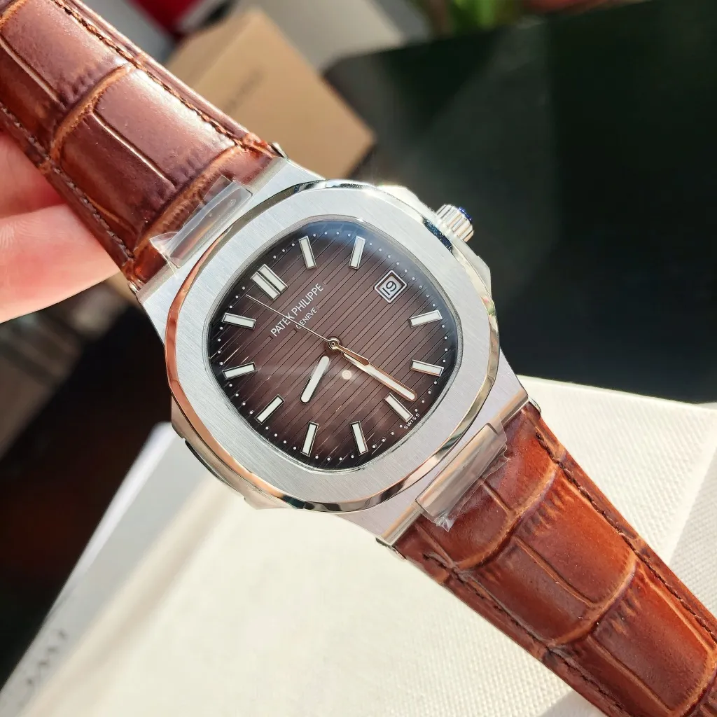 【Foreign trade import】💰2400! Patek Philippe's "Nautilus" Citizen movement comes with new feedback [Movement] Paired with GD's focus on the new Citizen 8215 movement imported from Japan, it inherits Citizen's high-quality, stable and cost-effective advantages, 0️⃣ worries about repairs [Case] 316L stainless steel case CNC technology restores the original shell shape and curvature one to one, pursuing the original 0️⃣ gap [Bracelet] Using 316 stainless steel custom-grade ergonomic bracelet [Dial] Adhering to the fineness of the big manufacturers, we strictly pursue the gap between the text lines, the thickness of the scales, and the luminous color, and strive to synchronize the 0️⃣ gap with the genuine ones ⚠️ Please look for the exclusive quality of GD products